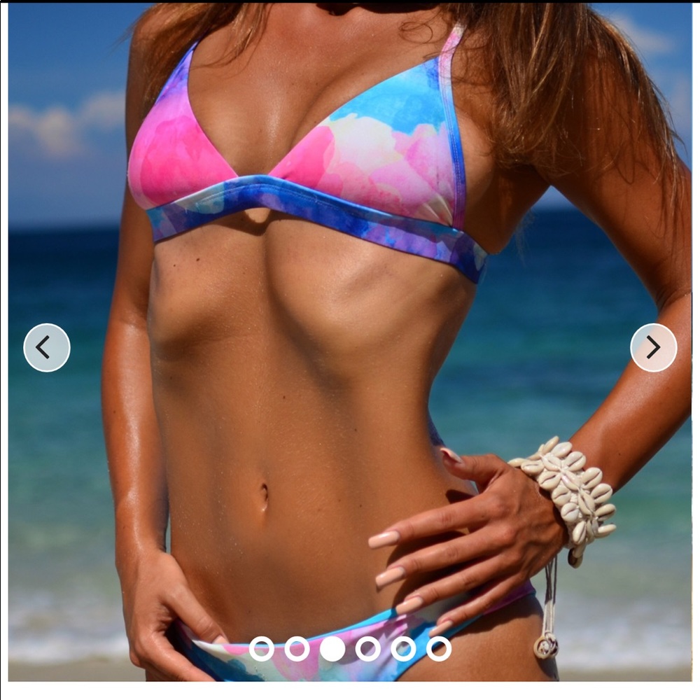 Kulani kinis bikini top sundowner tie dye triangle